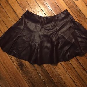 Flirty maroon pleather skirt!